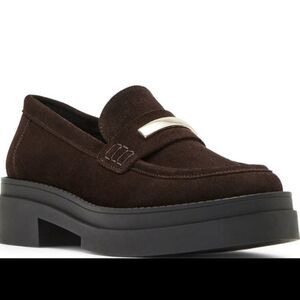 Steve Madden brown suede Rodrigo 2" platform loafer w gold detail size 5.5 NWT
